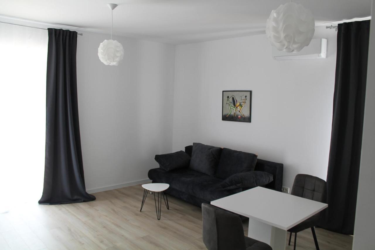 Visaj Homes Giroc Bagian luar foto